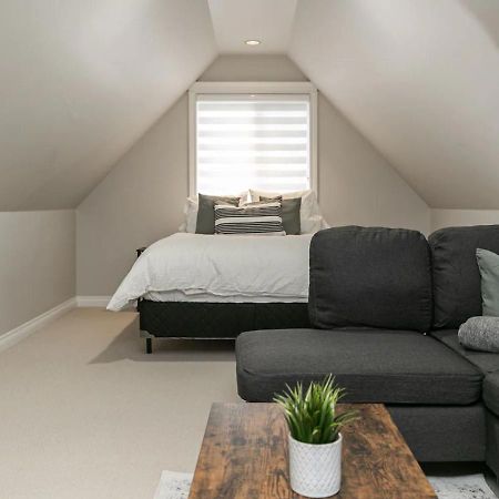 Bellamy Manor Large Home With 5Beds! In Langford Victoria Bagian luar foto