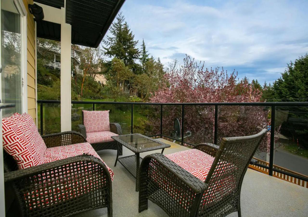 Bellamy Manor Large Home With 5Beds! In Langford Victoria Bagian luar foto